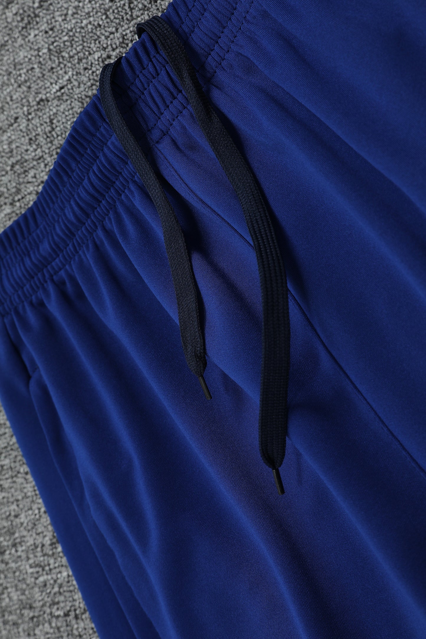 Kit Adulto Seleção Brasileira 25-26 – Moletom de Capuz Verde Água com Detalhes em Amarelo + Calça Azul Marinho