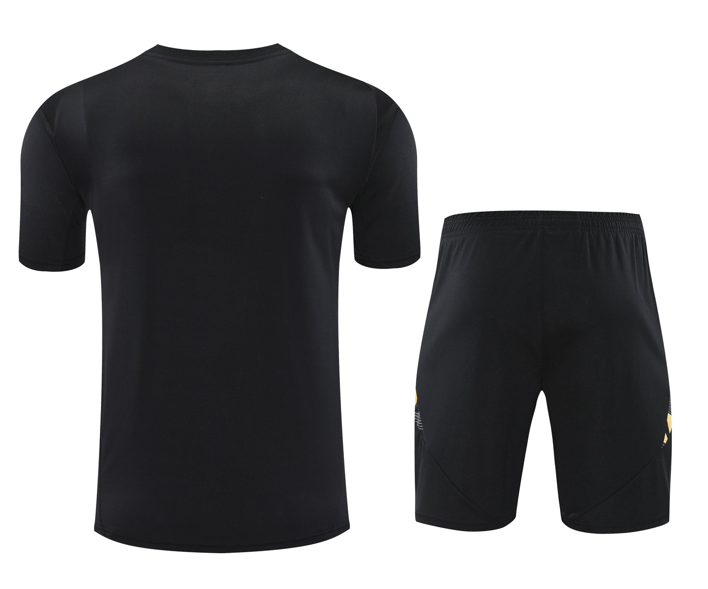 Kit Adulto Real Madrid 25-26 - Preto com Detalhes em Dourado