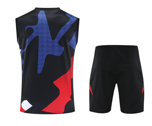 Kit Adulto Manchester United 25-26 – Regata e Shorts Pretos com Detalhes em Vermelho e Azul