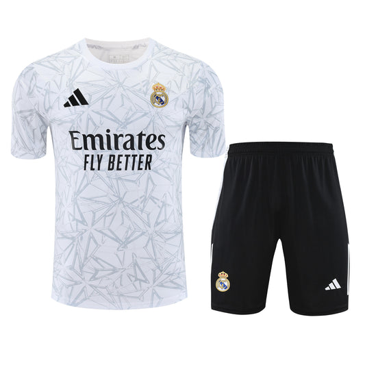 Kit Adulto Real Madrid 25-26 - Branco com Shorts Preto