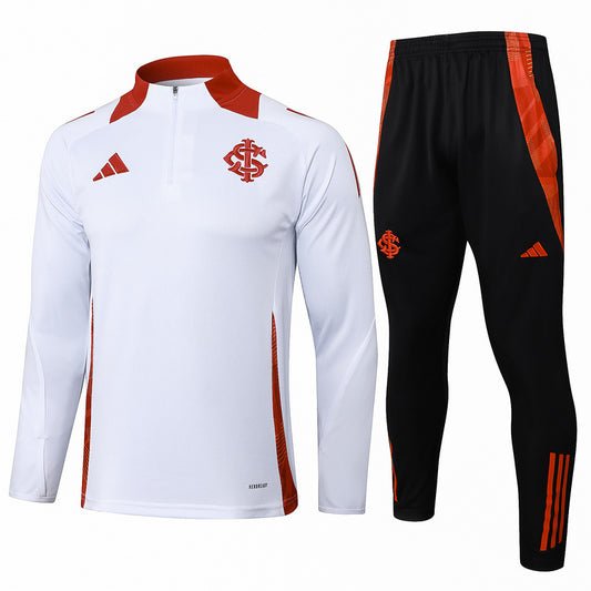 Kit Adulto Internacional 25-26 – Casaco Branco e Calça Preta com Detalhes em Vermelho