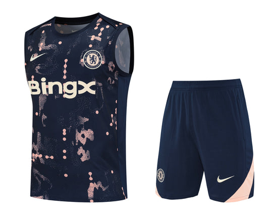 Kit Adulto Chelsea 25-26 – Regata e Shorts Azul-Marinho com Detalhes em Salmão