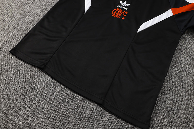 Kit Adulto Flamengo 25-26 – Adidas Originals | Casaco e Calça Pretos com Logo Vermelho